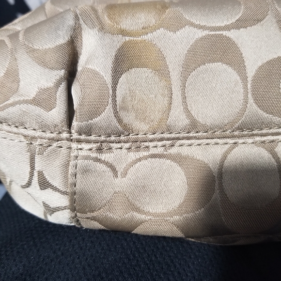 Coach Ashley Signature Hippie Bag - Picture 8 of 9